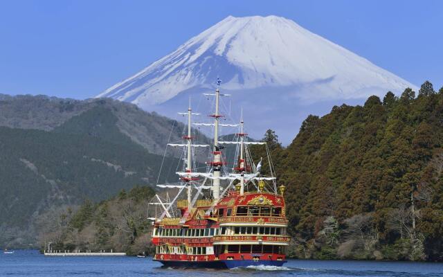 Hakone Lake Hotel