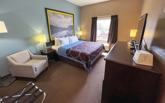Super 8 by Wyndham Edmonton South