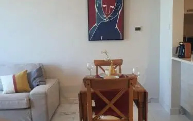 Cozy 1-bedroom apartment in Dubai South with Pool