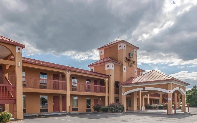 Quality Inn White House