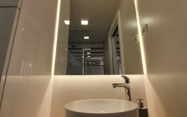 The Suites at Central Split