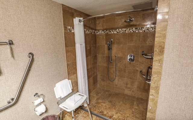 Prestige Lakeside Resort, WorldHotels Elite