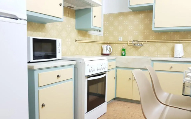 Menta errathens Apartment - Athens Center, 5 BD, 2 BATH
