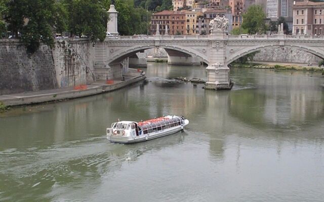 Al Colonnato di San Pietro