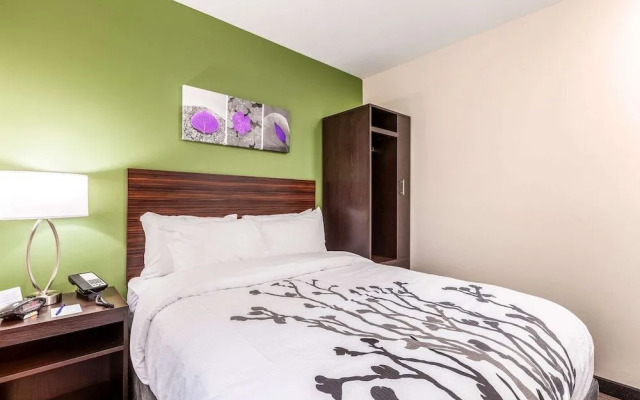 Van Wyck Hotel & Suites Near JFK Airport