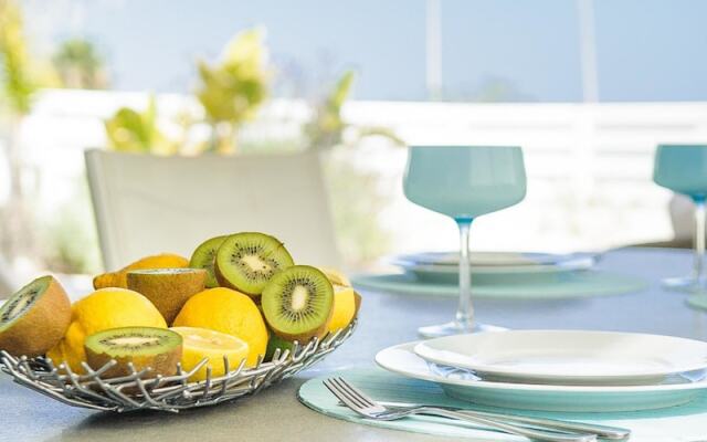 Rent Private Villa 100