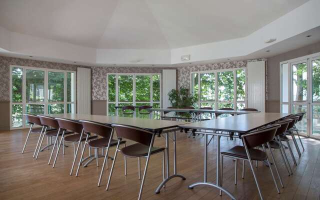 Clos de Vallombreuse, The Originals Relais