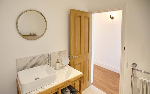 Burnsyde Beach House