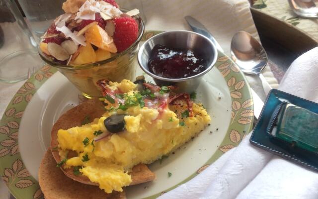 Peabody's 'Hip Little Stay'