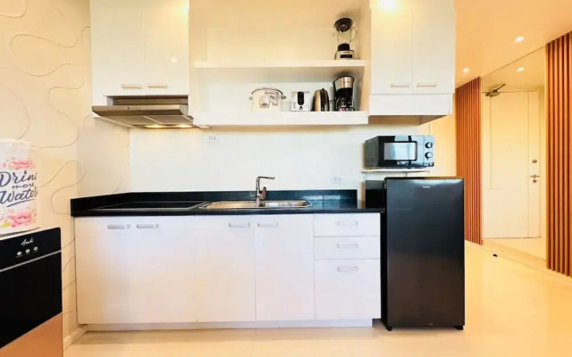 La Mirada Deluxe Suites with Oceanview
