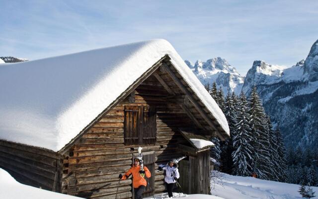 Apartment in Gosau With a Shared Sauna