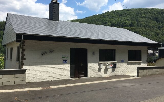 Modern Holiday Residence Located on the Banks of the Semois