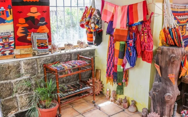 Otavalo Huasi II