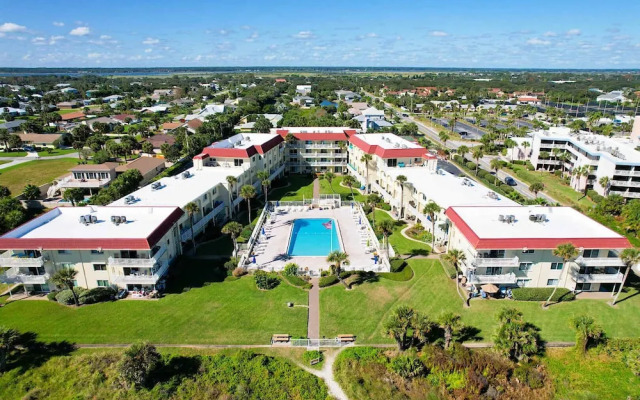 Oceanfront 3BR Condo: Gated, Breathtaking View