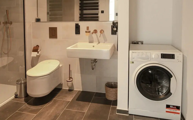 Aeronaut Suites powered by Pearl1