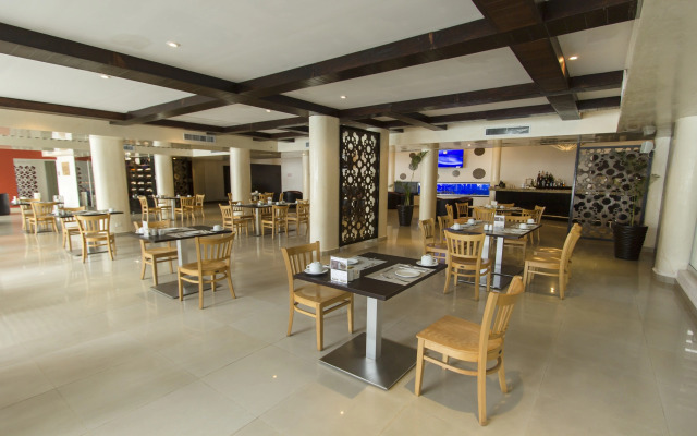 Le Reve by MIJ - Beachfront Hotel