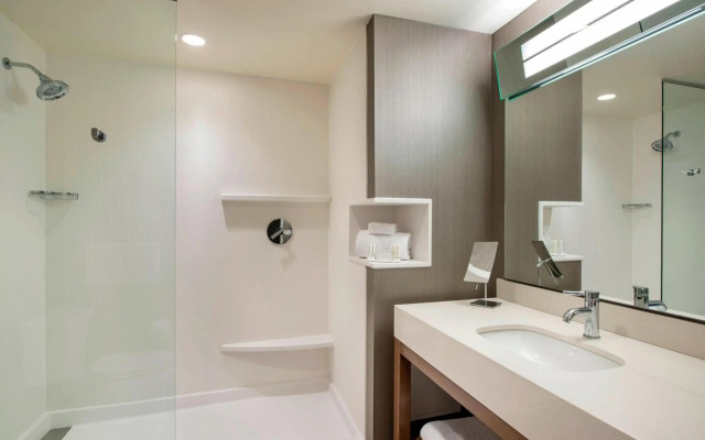 Courtyard by Marriott Calgary South