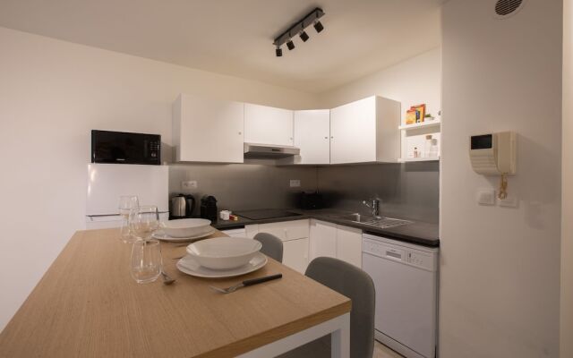 Moderne cosy 350m C. Mirabeau