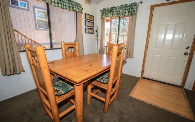 Bear Claw Bungalow 379 by Big Bear Vacations