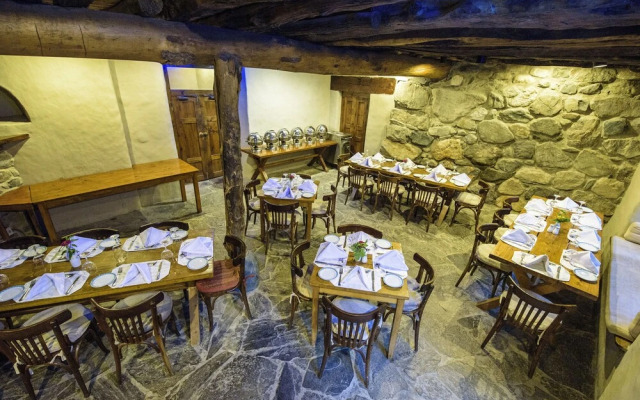 Serena Shigar Fort