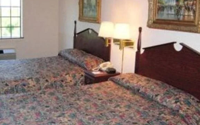 Garden Inn & Suites - Fitzgerald