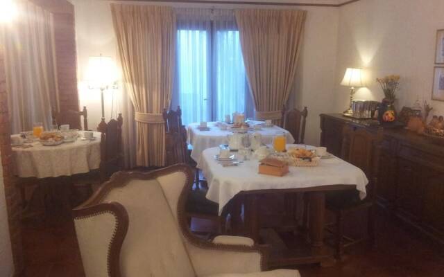 816 B&B