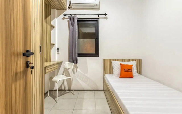 KoolKost near Tunjungan Plaza - Caters to Women