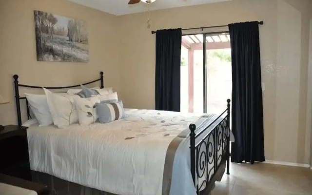 Charming 2BR-2BA by BlueBarrelHomes
