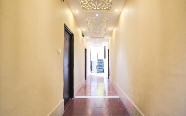 OYO 13652 Hotel Rajput