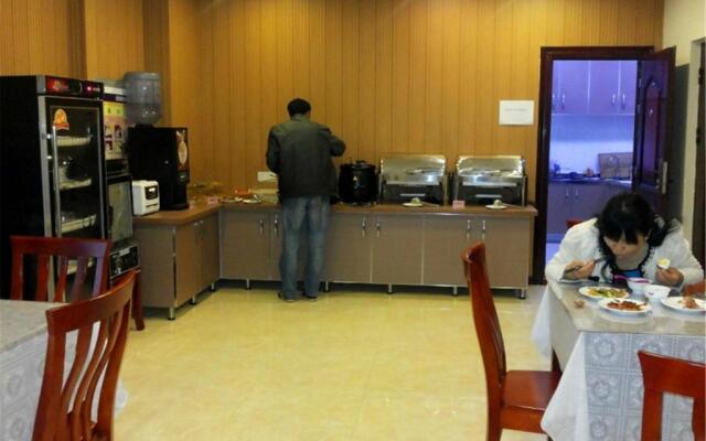 GreenTree Inn Qinhuangdao Peace Avenue Express Hotel