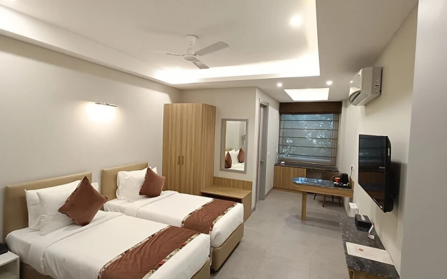 ROSASTAYS Gurugram Sec 31