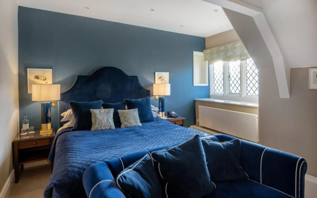 Rushton Hall Hotel & SPA