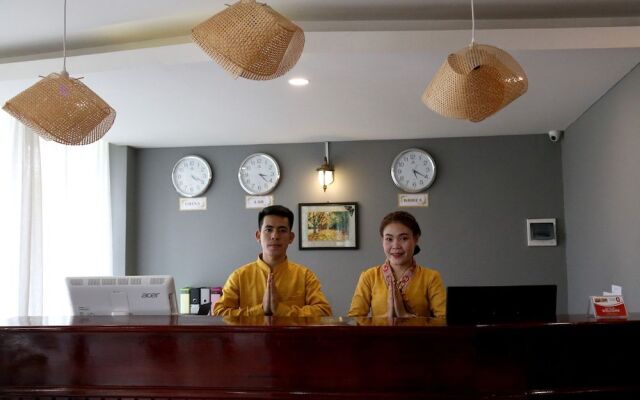 Lisha Grand Hotel