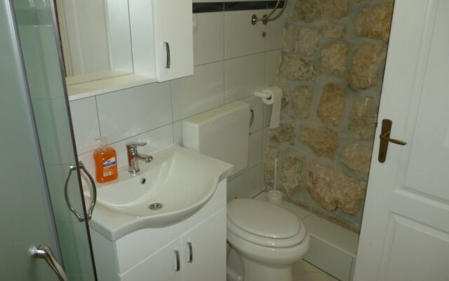 Apartments Niko-by the Beach