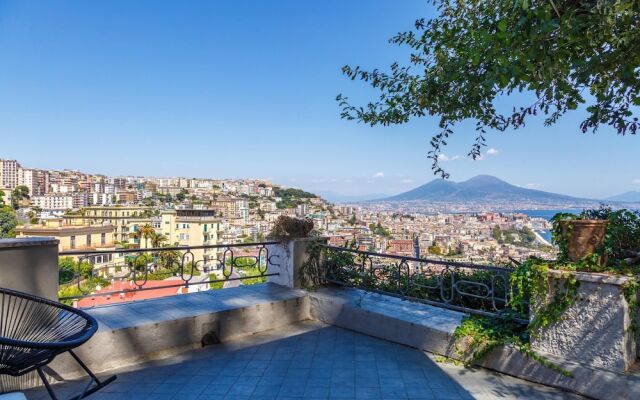 Quite Shelter in Naples