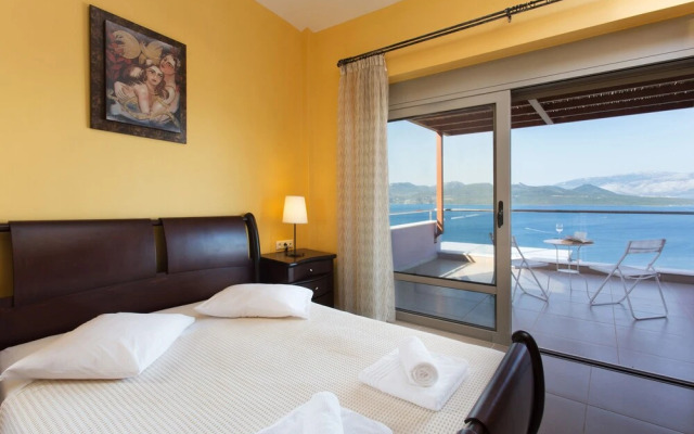 Luxury Villa for 6 Amazing Sea View Pool