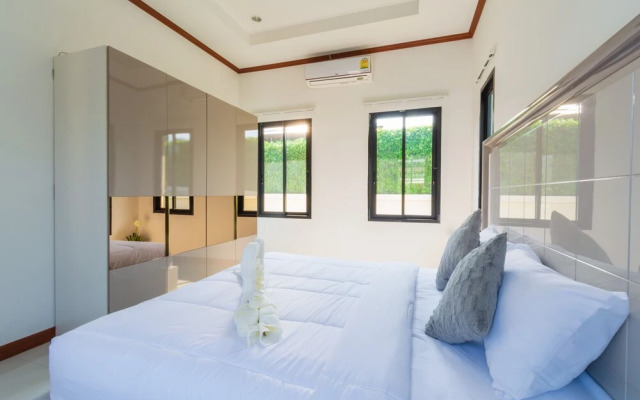 Private 4 Bedroom Pool Villa NB6