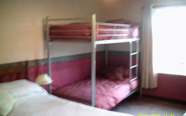 Wheatsheaf House Bed & Breakfast