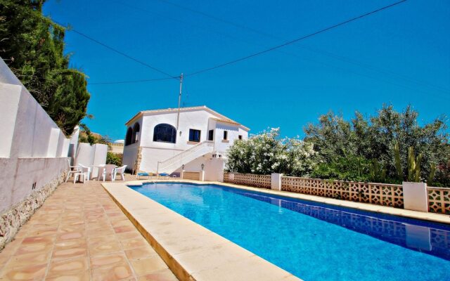 Flandes - traditionally furnished detached villa with peaceful surroundings in Benissa