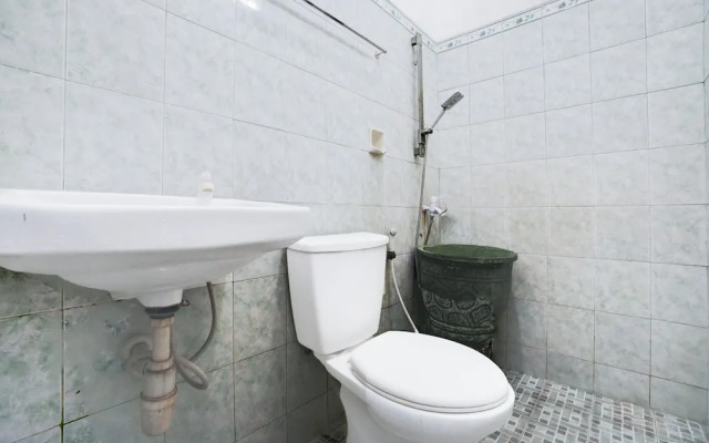 Hotel O Bungurasih Near Juanda International Airport Formerly Griya Waru Hotel