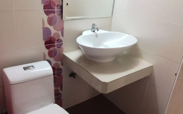 Yaowamal Apartment