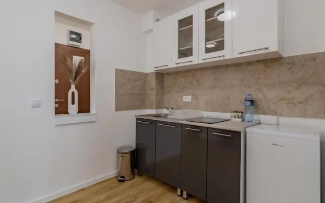 M Apartments