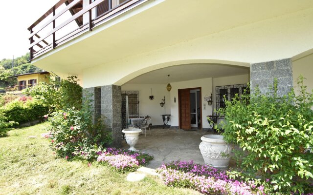 Elegant Villa in Meina with Private Garden