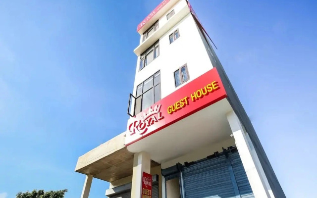 Royal Guest House by OYO Rooms