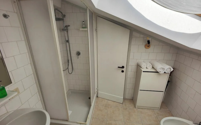 Mercanti Attic Version