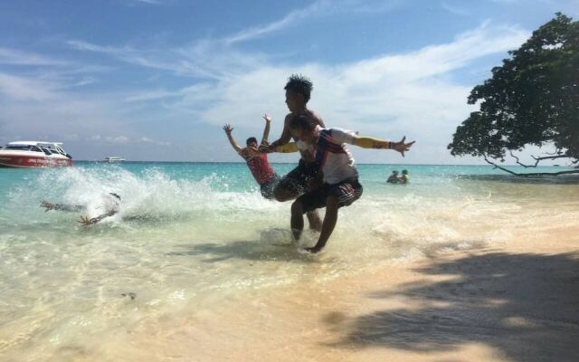 Maleesirin Oldtown Resort