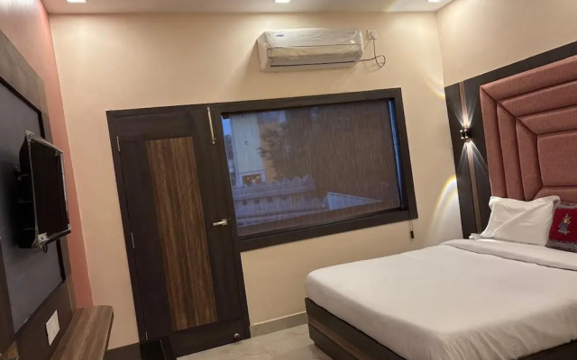 Dm Paying Guest House