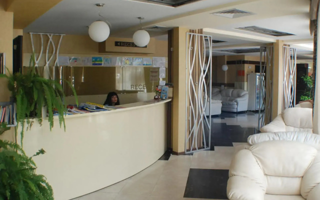 Lotos Hotel