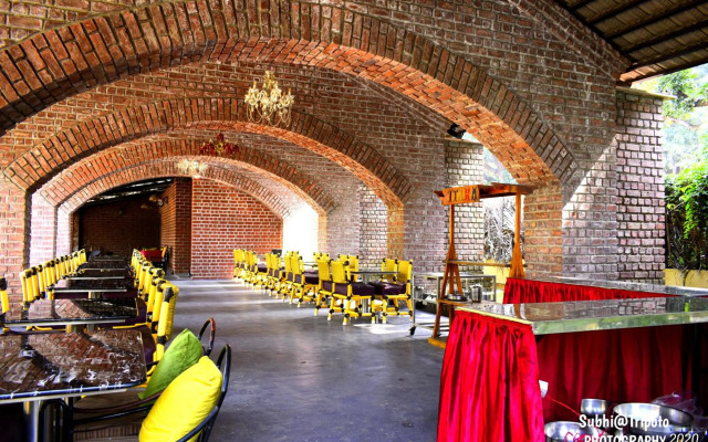 Anandvan Holiday Homes, Wai