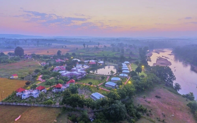 Sterling Kanha